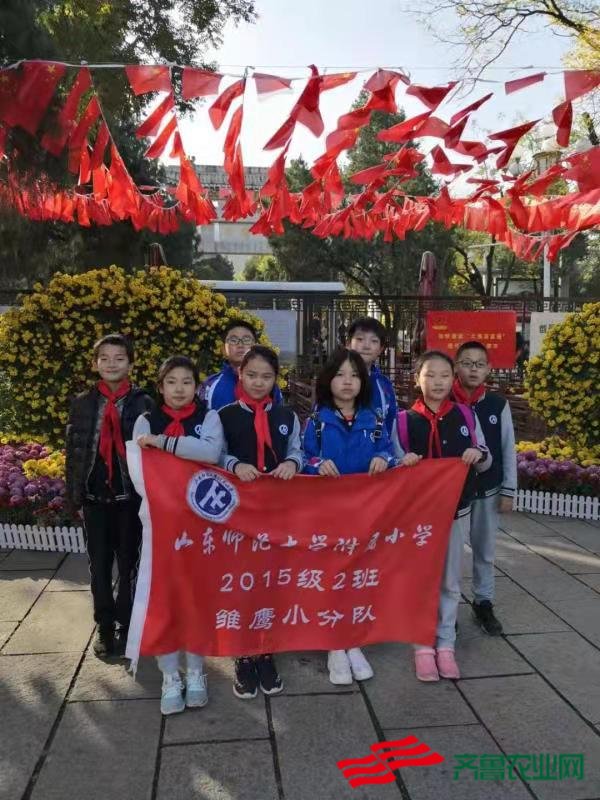 登山享清新,雾霾齐散去